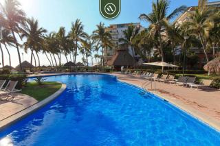 Mexican Styled 2 BR Condo - Beachfront - Pool - 0