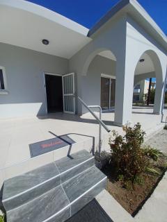 Cozy 2BR Pervolia Near Beach Free Parking - 7