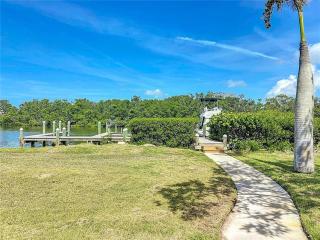 Waterfront Villa 3BD 3BA Townhome Side B Bring Your Boat - 7
