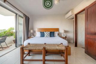 Two Story Condo with Amazing Ocean-Sunset Views - 0