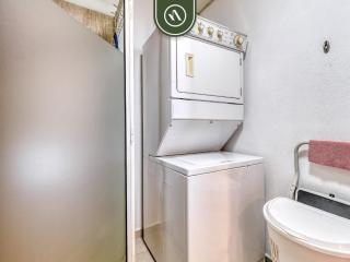 Cozy Beachfront Studio - Beach Club - Pools - 0