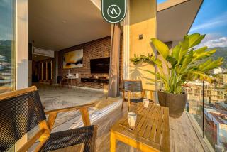 Amazing 1BR Penthouse with Balcony - Gym - Pool - 0