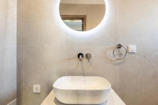 Koasis Boutique Apartments - 4