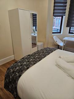 Peacock Quarters - 4