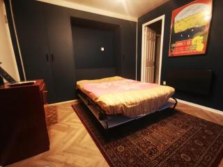 Studio Flat - Near Oxford Street - 1