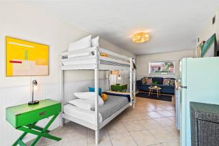 HeatedPool HotTub 3min2Beach GameRm PetFriendly - 7