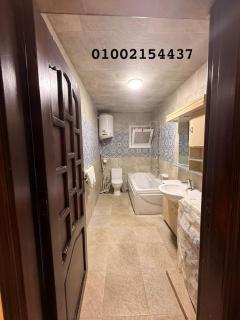 شقة 201 سوبر لوكس بجوار البازارالجديد وعلوش وسوق السمك وسط المدينه - 9