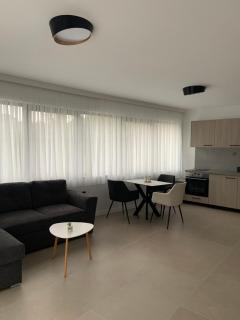 Zlate Home - 3