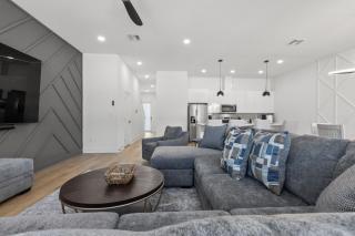 NEW Casa Sol - Luxury Townhome In Prime Location - 5