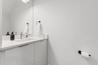 NEW Casa Sol - Luxury Townhome In Prime Location - 1