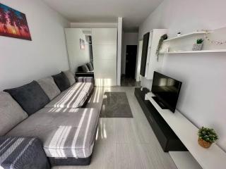 MT Residential Studio - 6