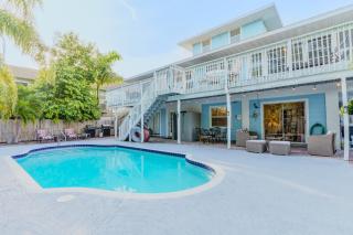 Siesta Key Exclusive Beachside Compound 3 Units - 9
