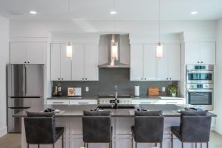 Arlington Park Luxury House - 7