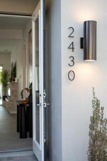 Arlington Park Luxury House - 2