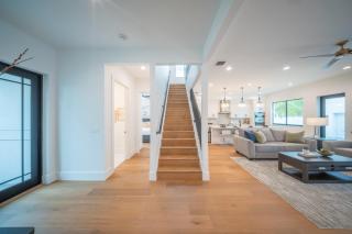 2440 Arlington Park Luxury House - 3