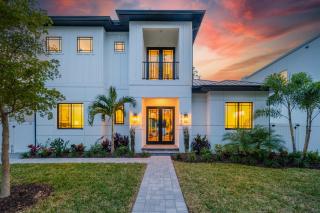 2440 Arlington Park Luxury House - 1