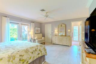 Tropical SK Villa Private Patio & Pool Access - 5