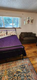 Comfy, Cozy BnB Kent WA "Private Bathroom" - 9