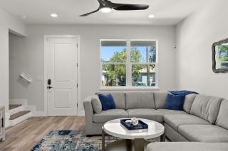 NEW Casa Cereza - Stunning New Build In Old Tampa - 9