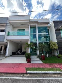 Mansão em Condomínio - 0