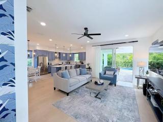 Captains Nook Upscale 5BR Coastal Retreat Near Siesta Key - 7