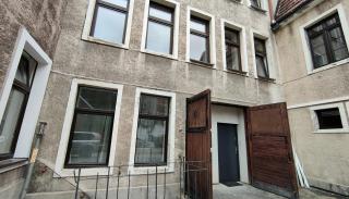 Gothic Modern Apart - 1