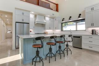 New Home, Short Walk to Lake Texomas Sandy Shores - 2