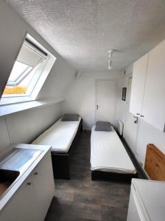 St-Quentin-en-Yvelines Plusieurs appartements avec parking - 2