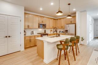 Great for Families! Newly Built Home in Aurora - 1