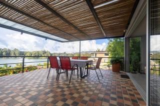 Cabaña familiar BANIA con vista del embalse al lado de la piedra - 4