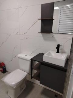 Casa com 2 quartos,3 banheiros, piscina, parquinho, bilhar - 6