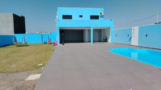 Casa com 2 quartos,3 banheiros, piscina, parquinho, bilhar - 0