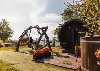 Waterfront Glamping - Private hot tube, sauna & sunset view - 5