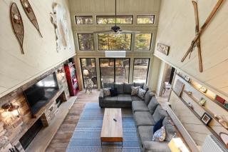 7-BR Chalet near Mount Snow - 9