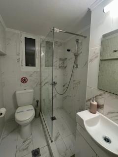Adrianas Central Stay - 6
