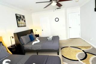 The Blue Palm Near Downtown Ybor City Beaches - 1