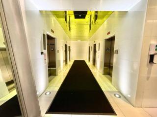 Ocean Pool Views Corner Unit Gym Spa Jacuzzi - 2