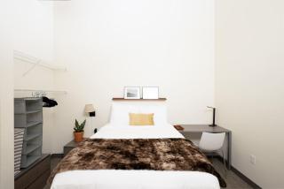 Cream City 2BR Apt - Just 3 Blocks to Fiserv with Gym and Parking - 9