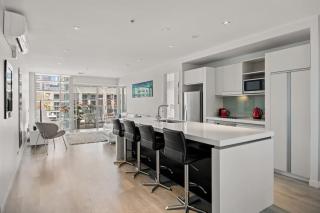 QV Stays Waterfront Grandeur at Lighter Quay - 7