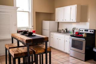 Historic Midtown Apartment - 5