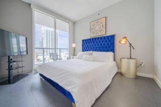 Stunning views - Icon Brickell - 5