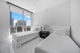 W Miami - LUXURY condo Amazing Views - 6