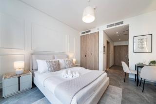 Luxury Studio in Peninsula One, Bay Views - 2