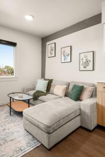 Downtown 2br 1bath with Parking - 2