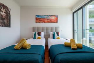 Nomad Escape Spacious Apartment with Pool & Gym - 5