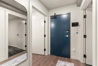 Downtown Luxury Stay 2BR - 9