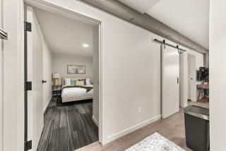 Downtown Luxury Stay 2BR - 7