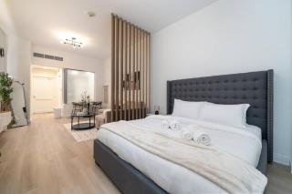 Luxury Upgraded Palm Studio with Marina and Yacht Views - 2