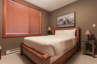 Slalom Creek 2 Bedroom & Den - 2