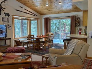 Large 3 Bedrooms Outdoor Seating - 7